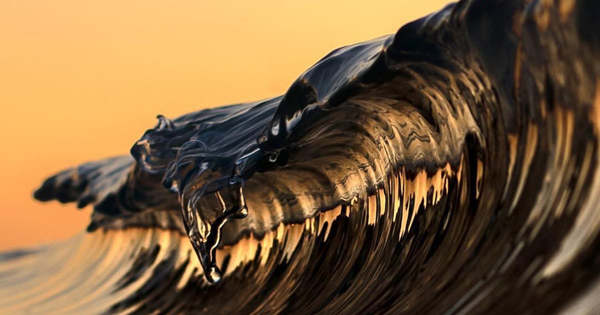 Fotógrafo Captura A Beleza Atemporal Das Ondas Do Oceano